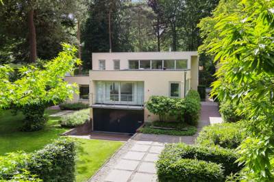 Woning Burg. Roosmale Nepveulaan 16 Apeldoorn