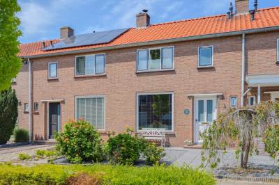 Woning Julianastraat 17 Groot-Ammers