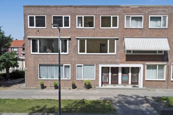 Woning Aveling 75A Hoogvliet Rotterdam