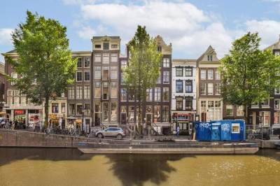 Woning Oudezijds Voorburgwal 43C Amsterdam