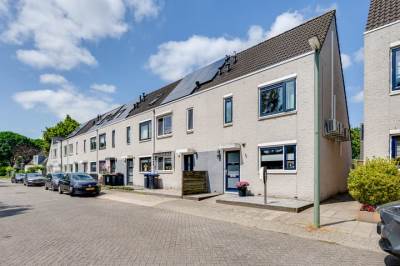 Woning Van Doesburg-erf 14 Dordrecht