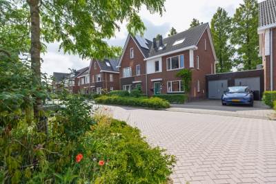 Woning Anton Geesinkstraat 13 Weesp