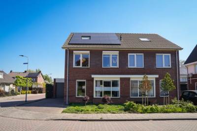 Woning Pinksterbloemstraat 1 Beneden-Leeuwen