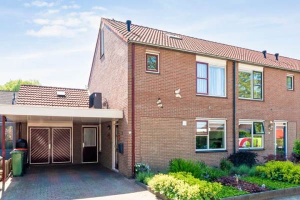 Woning Meester van Engbrinkstraat 12 Bruchterveld