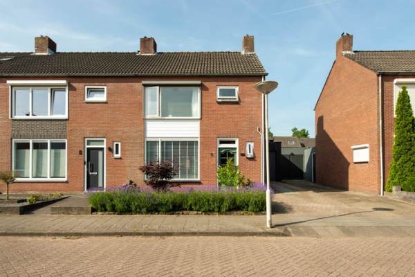 Woning Smirnofflaan 6 Hoogerheide