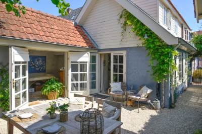 Woning Ambachtstraat 4 Laren (NH)