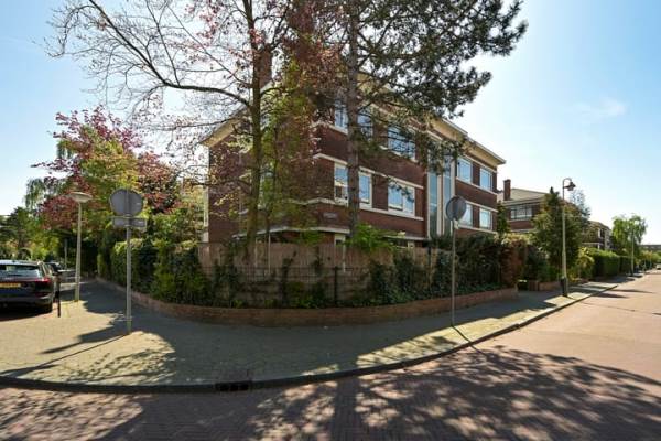 Woning Van Neckstraat 127 Den Haag