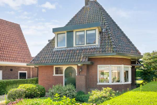 Woning Burgemeester Goeman Borgesiusstraat 16 Steenwijk