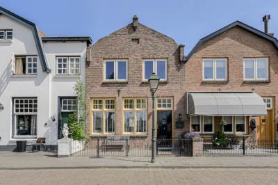 Woning Stationsweg 45 Geertruidenberg