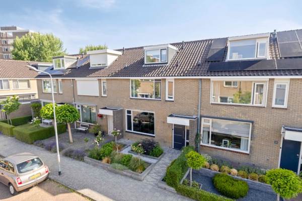 Woning Abbé de St. Pierre-laan 48 Middelburg
