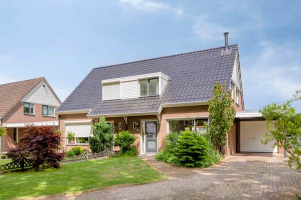 Woning Kerkweg 128 Erica