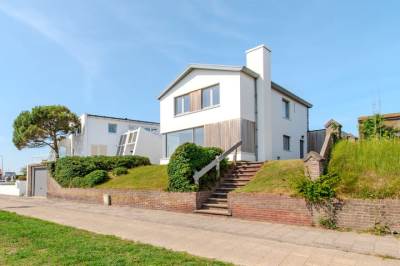 Woning Dr Wiardi Beckmanlaan 95 Egmond aan Zee