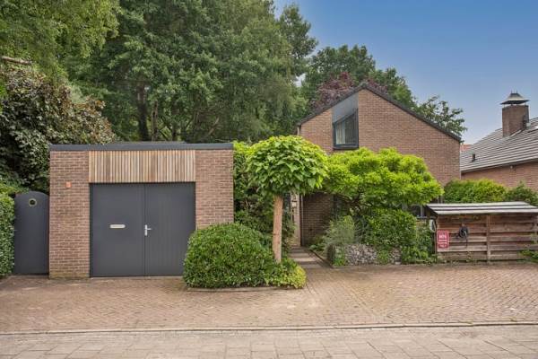 Woning S.N. Menkostraat 26 Enschede