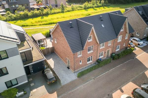 Woning James Chadwickstraat 24 Almere
