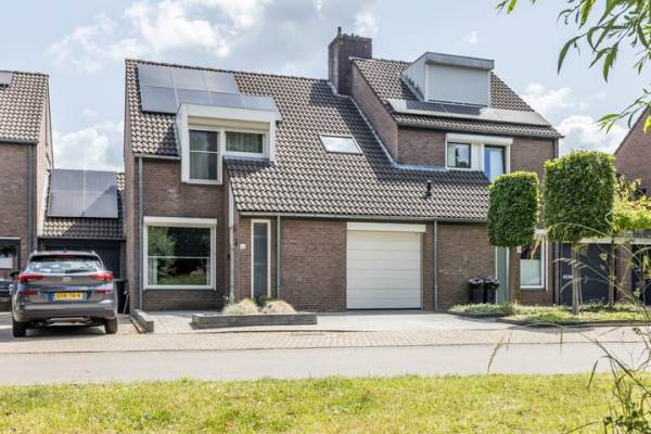 Woning Hendrik van Veldekestraat 56 Voerendaal
