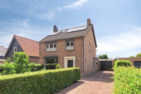 Woning Oudlandstraat 2 Lage Zwaluwe