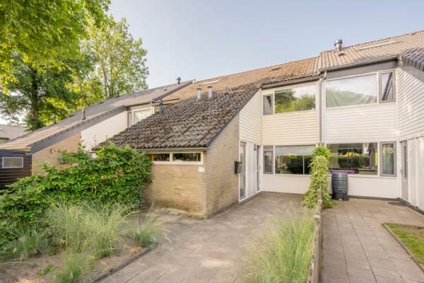 Woning Van Zuijlenstraat 77 Nijkerk