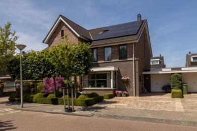 Woning Voomberghlaan 7 Maasdijk