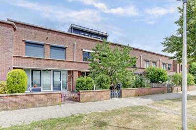 Woning Tuinfluiterlaan 110 Zeewolde