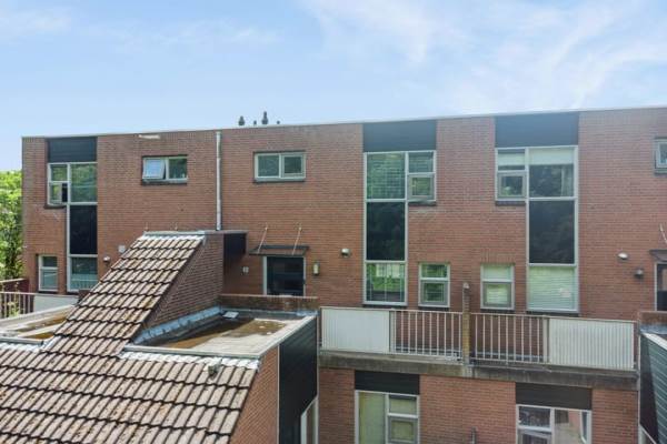 Woning Klagerstuin 34 Zwaag