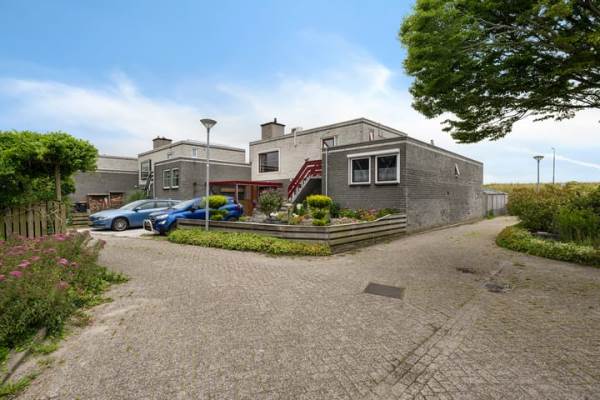 Woning Koperwiek 21 Ursem (Gem. Koggenland)