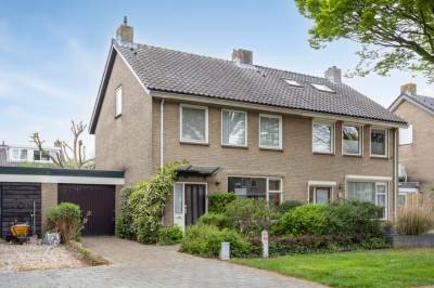 Woning Burgemeester Van Altenastraat 20 Tiel