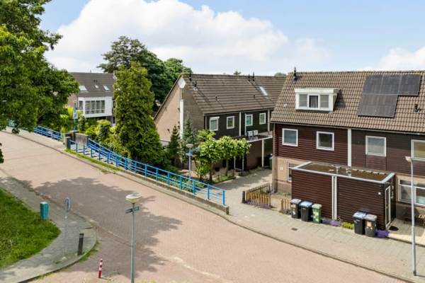 Woning Dom Helder Camarastraat 1 Zaandam