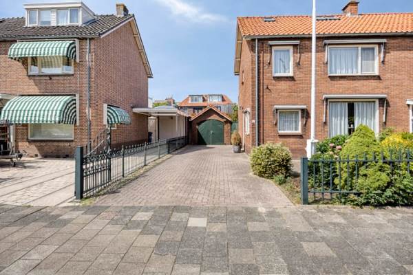 Woning Van Lennepstraat 5 Alphen aan den Rijn