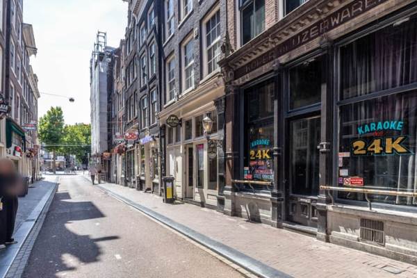 Woning Halvemaansteeg 8C Amsterdam