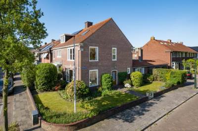 Woning Helmersstraat 1 Leeuwarden