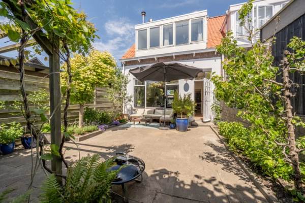 Woning Koninginneweg 96 Oud-Beijerland