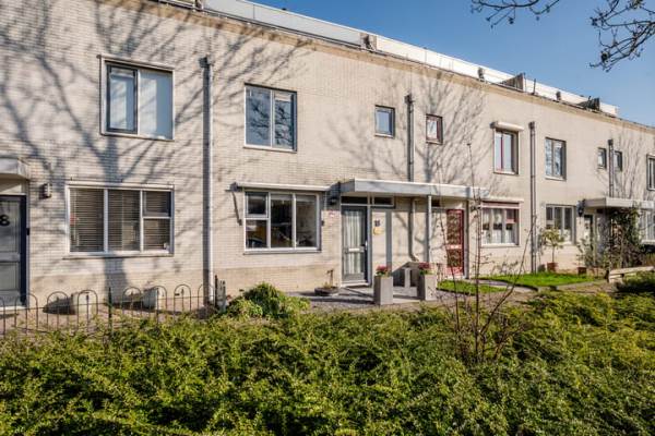 Woning Jacques Brelweg 16 Almere