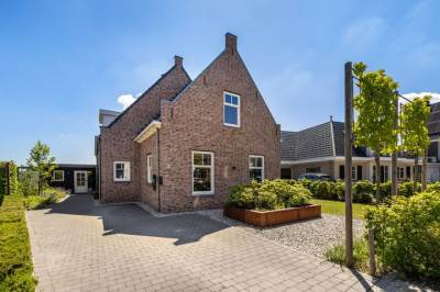 Woning Essenlaan 96 Dirksland