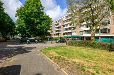 Woning Burgemeester Caan van Necklaan 560 Leidschendam