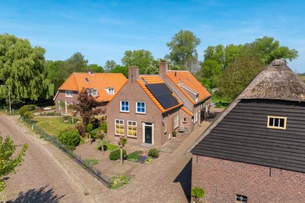 Woning Oude Schoolstraat 8 Hedikhuizen