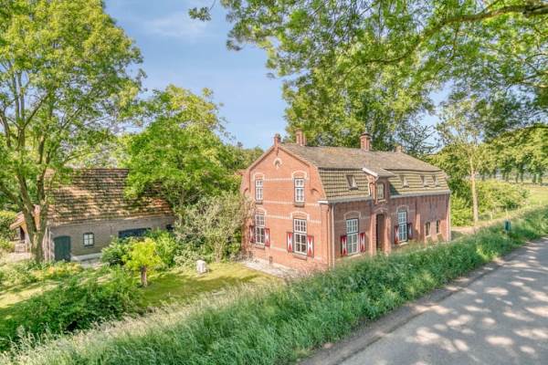 Woning Maasdijk 17 Neerloon
