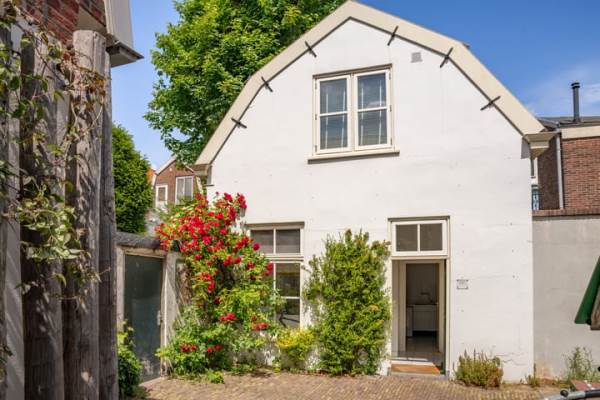Woning Uiterstegracht 182 Leiden