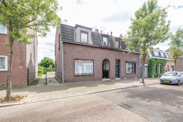 Woning Weustenraedtstraat 50 Hoensbroek