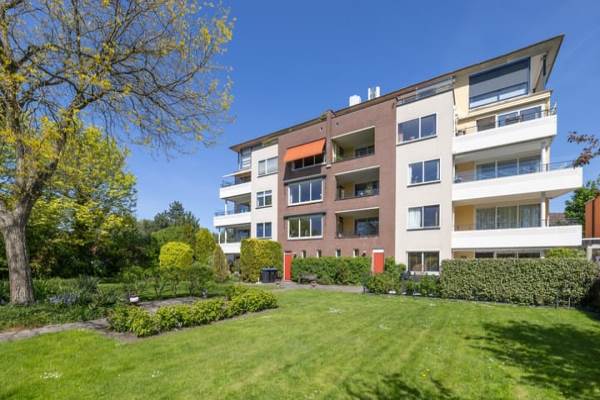 Woning Aetsveldselaan 21 Weesp