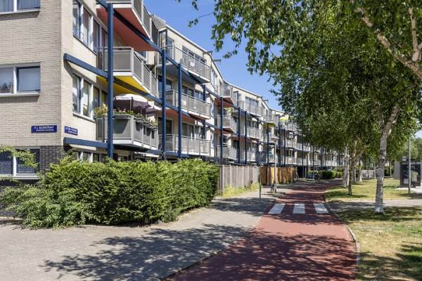 Woning J.M. den Uylstraat 76 Amsterdam