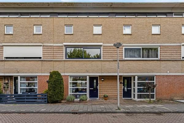 Woning Lucretia van Merkenstraat 29 Spijkenisse