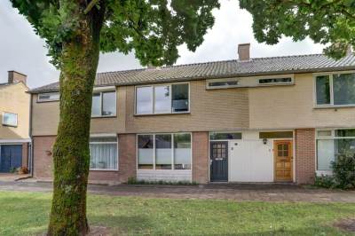 Woning Karel V Laan 3 Geertruidenberg