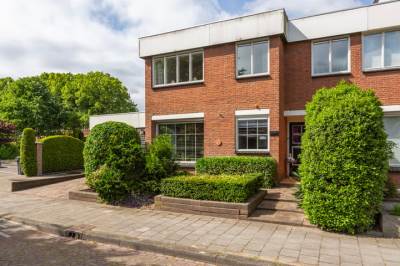 Woning Binnensingel 1 Strijen