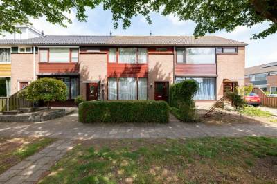 Woning Meeuwenlaan 5 Hellevoetsluis