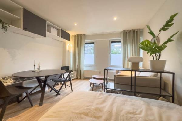 Woning Van Heenvlietlaan 242F Amsterdam