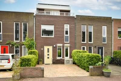Woning Edward Masseystraat 10 Amsterdam