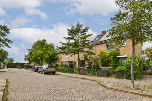 Woning Prinses Margrietstraat 24 Baambrugge