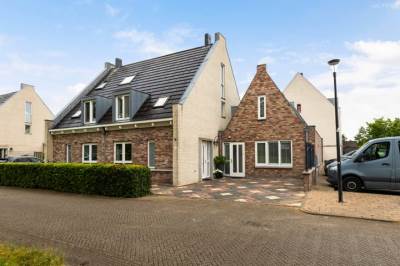 Woning Waalsteen 67 Houten