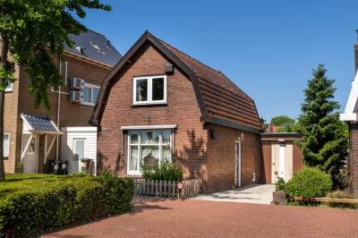 Woning Dennenlaan 105 Zwanenburg