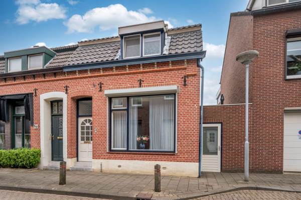 Woning van Laerstraat 28 Venlo